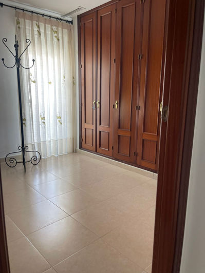 Image No.41-3 Bed Townhouse for sale