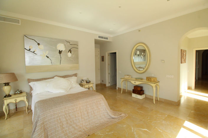 Image No.23-Villa de 4 chambres à vendre à Malaga