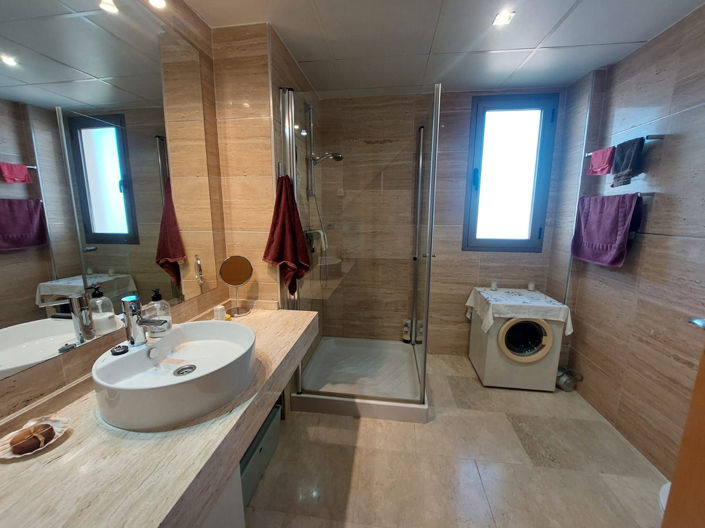 Image No.16-2 Bed Apartment for sale