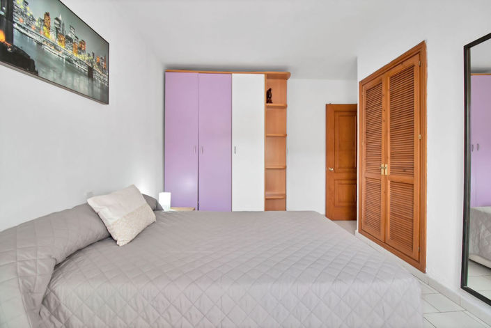 Image No.12-5 Bed Apartment for sale