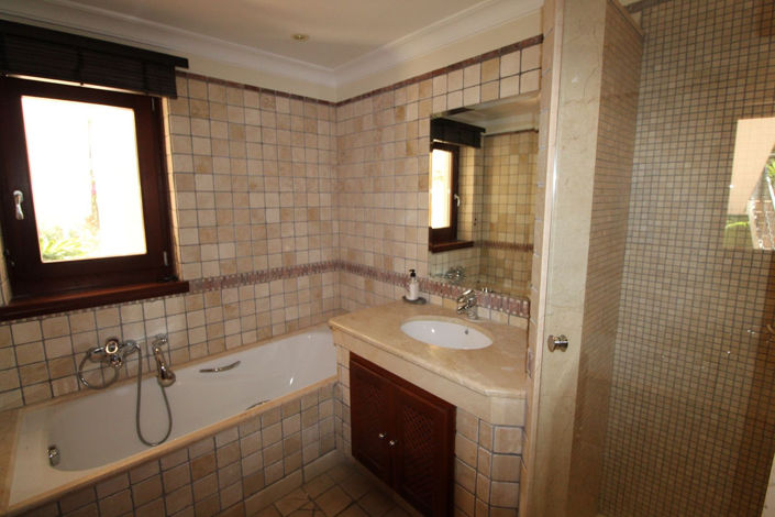 Image No.39-Villa de 6 chambres à vendre à Malaga