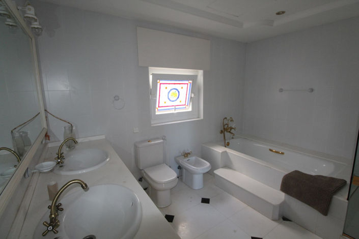 Image No.17-4 Bed Penthouse for sale