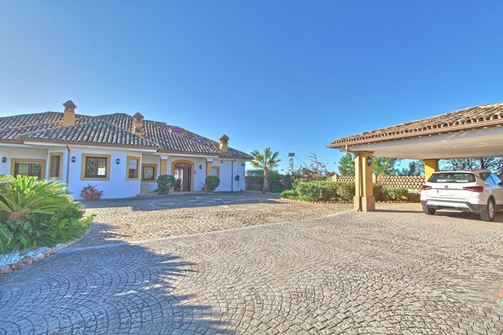Image No.25-5 Bed Finca for sale