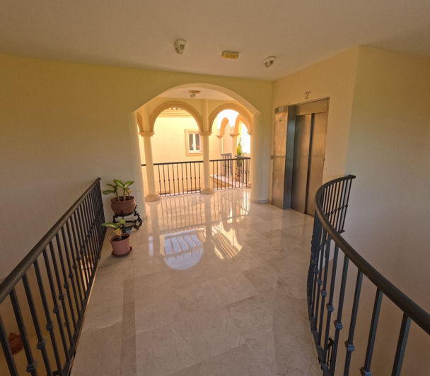 Image No.35-3 Bed Apartment for sale