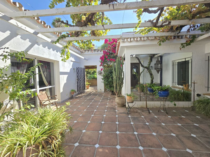 Image No.36-6 Bed Finca for sale