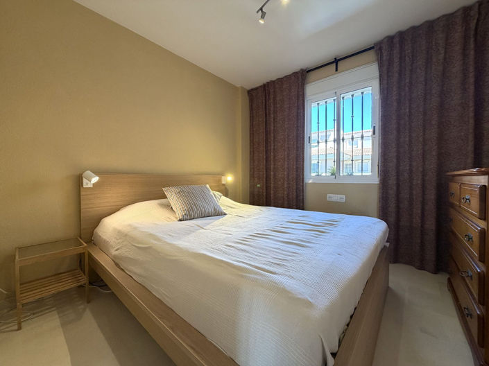 Image No.23-3 Bed Apartment for sale