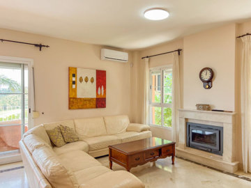 11-20939a0134ad724a8cb2a801094d15a4