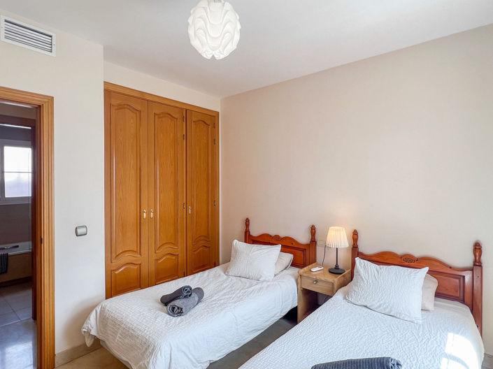 Image No.15-4 Bed Villa for sale