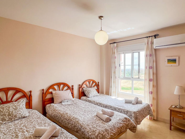 Image No.23-4 Bed Villa for sale