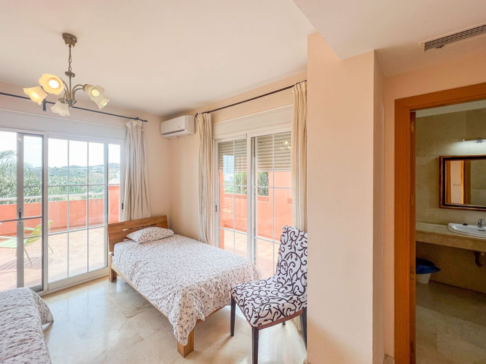 Image No.24-4 Bed Villa for sale