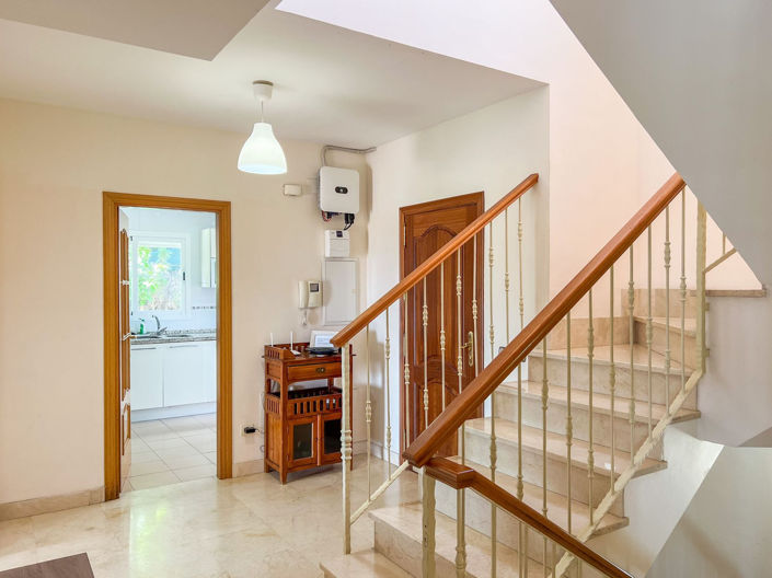 Image No.3-4 Bed Villa for sale