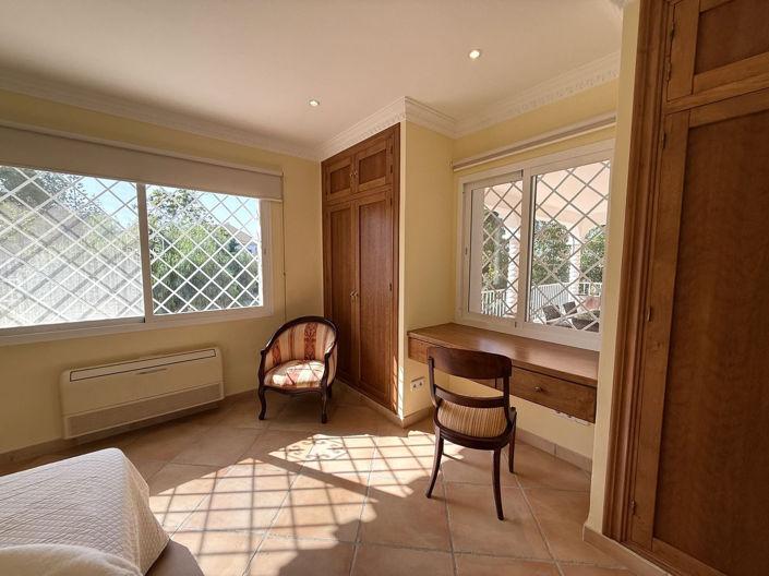 Image No.26-3 Bed Villa for sale