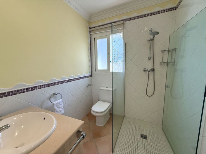 Image No.32-3 Bed Villa for sale