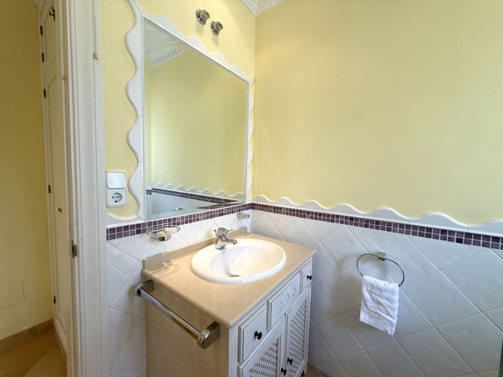 Image No.33-3 Bed Villa for sale