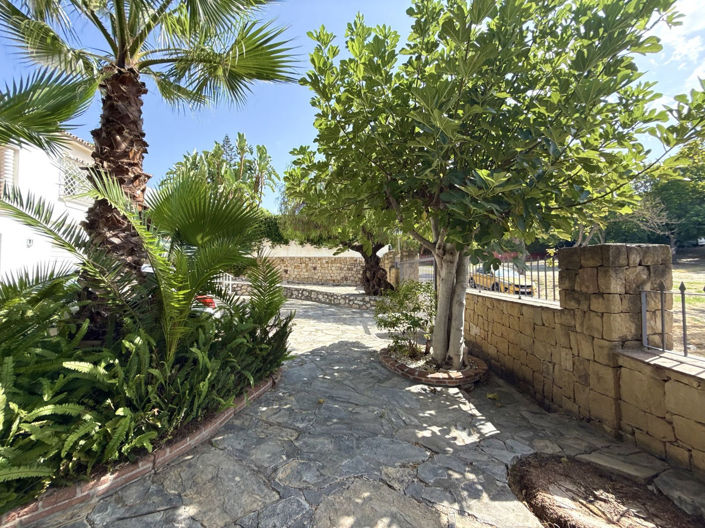 Image No.8-3 Bed Villa for sale