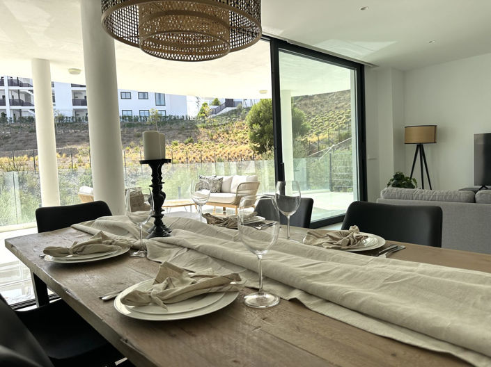 Image No.15-3 Bed Apartment for sale