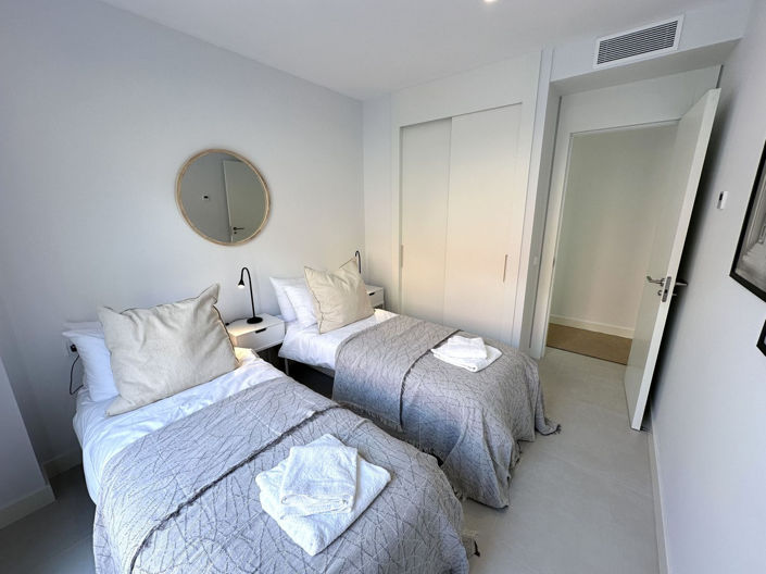 Image No.30-3 Bed Apartment for sale