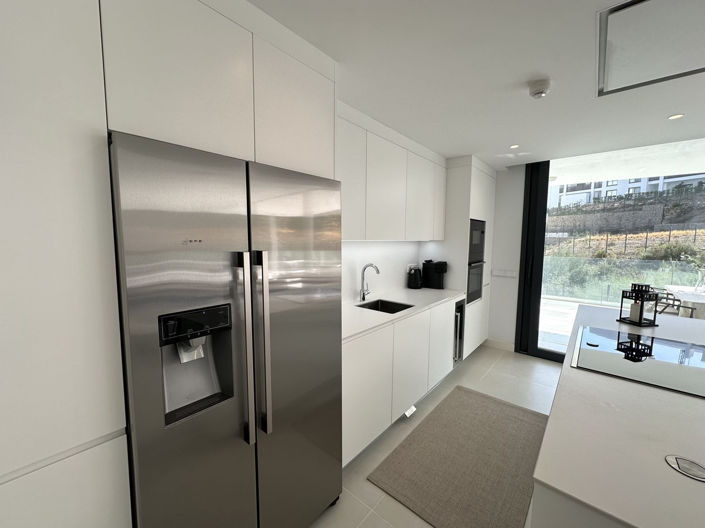 Image No.9-3 Bed Apartment for sale