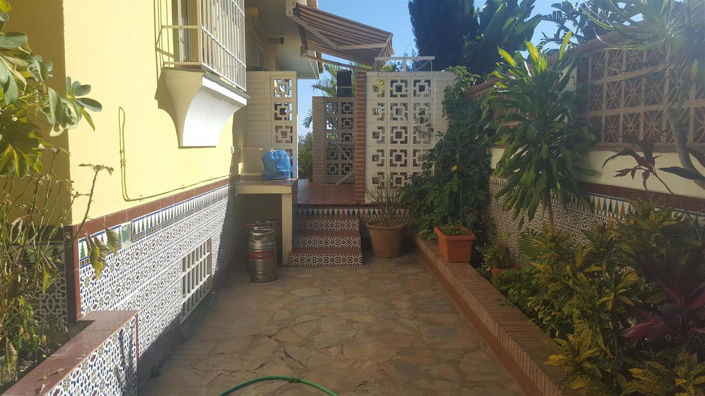 Image No.11-6 Bed Villa for sale