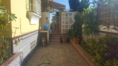 11-20939a0134ad724a8cb2a801094d15a4