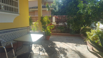 9-467d0cee5b725f3ef65f102a0c2e69c0