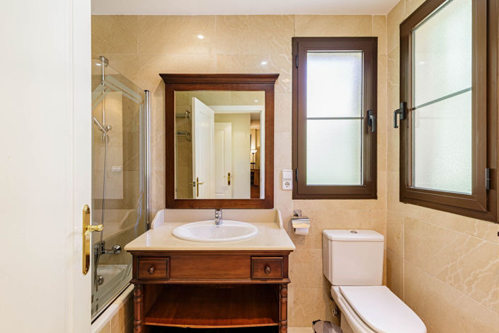Image No.8-3 Bed Apartment for sale