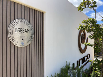 10-bb915d1cb19341576dcdc994b81ab9c5