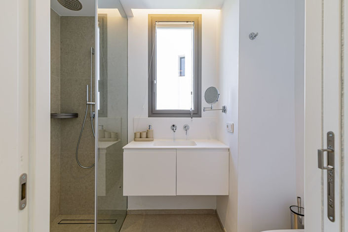 Image No.23-2 Bed Apartment for sale