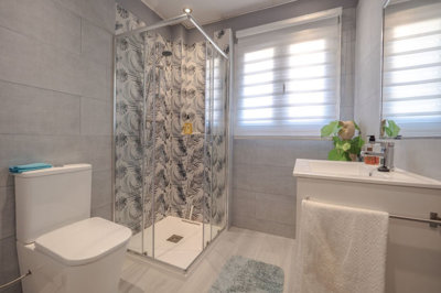 12-53013098fcab6c38b1379cd33298e050