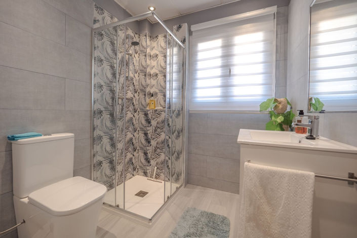 Image No.12-5 Bed Villa for sale