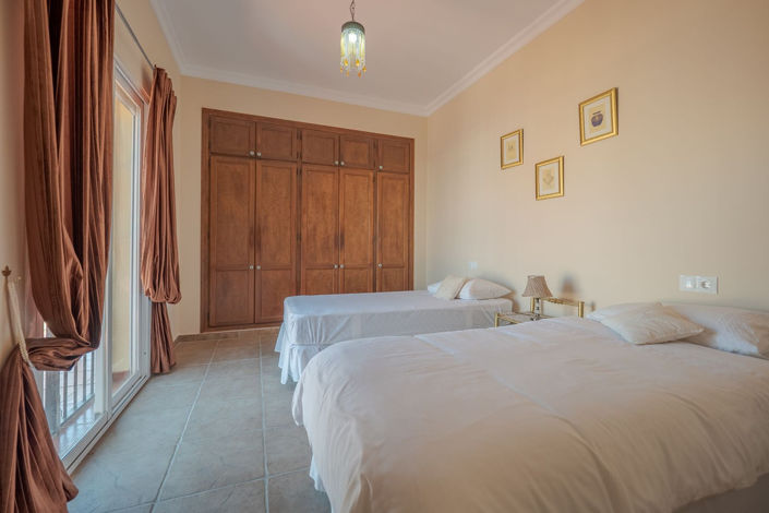 Image No.24-5 Bed Villa for sale