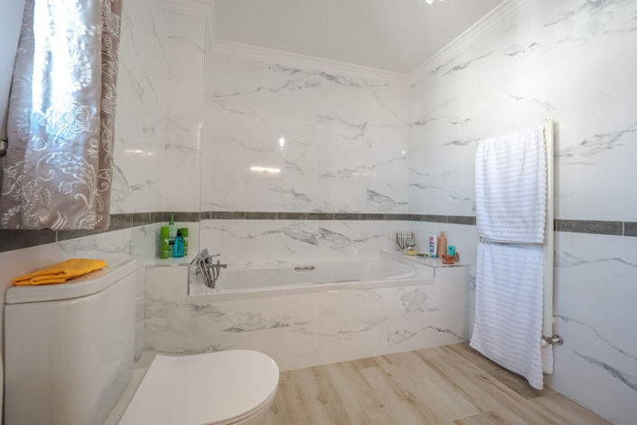 Image No.33-5 Bed Villa for sale