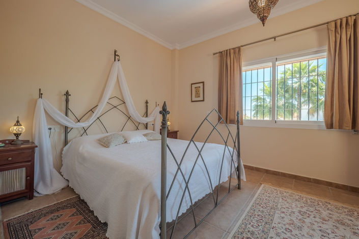 Image No.5-5 Bed Villa for sale