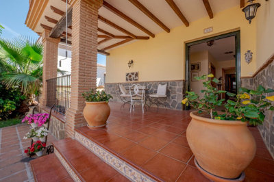 8-e64a9055bba3e77ac8aca3b893cdf826