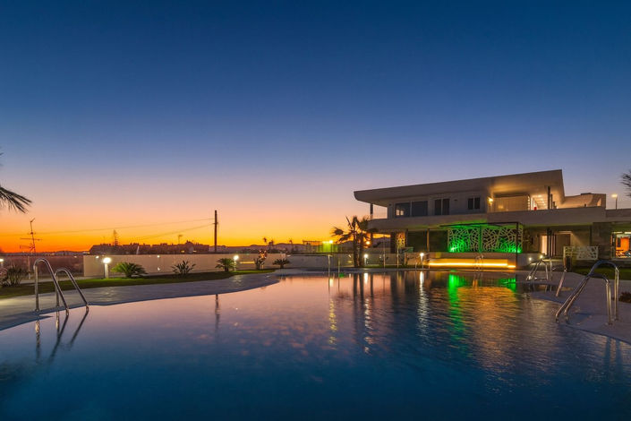 Image No.36-2 Bed Apartment for sale