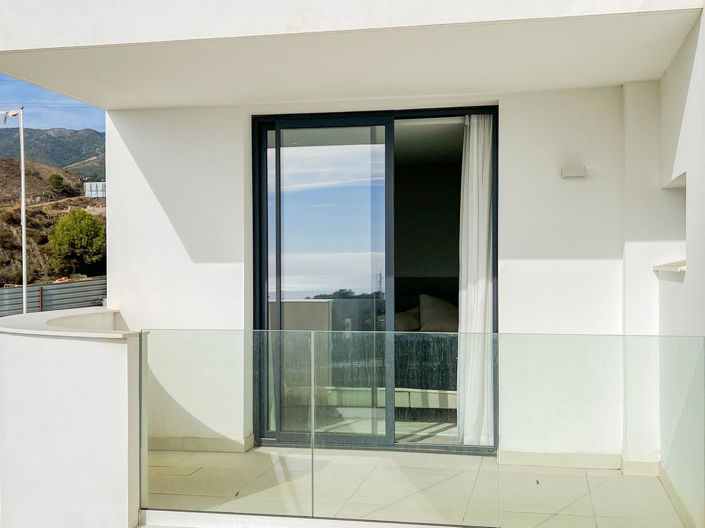 Image No.31-3 Bed Apartment for sale