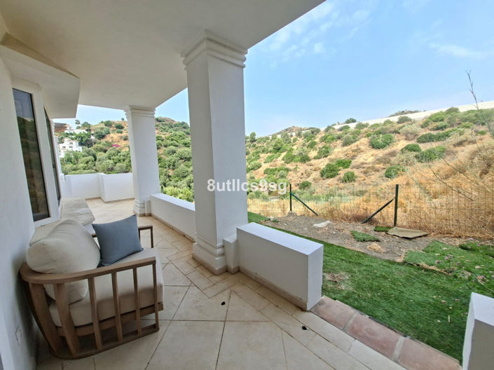 Image No.34-2 Bed Apartment for sale