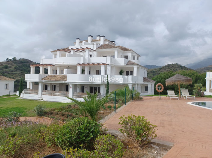 Image No.50-2 Bed Apartment for sale