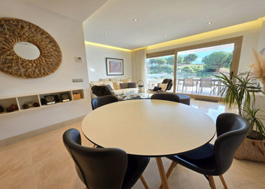 13-5fd73dea700db77384c091ca9818b1a9