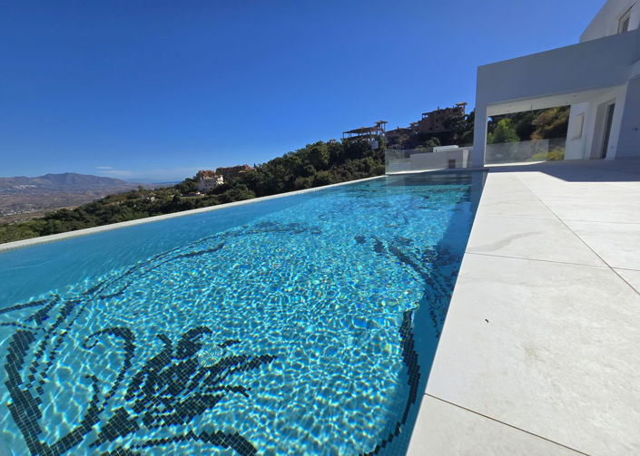 Image No.12-4 Bed Villa for sale