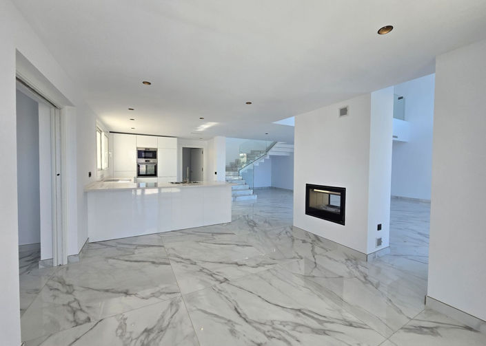 Image No.31-4 Bed Villa for sale