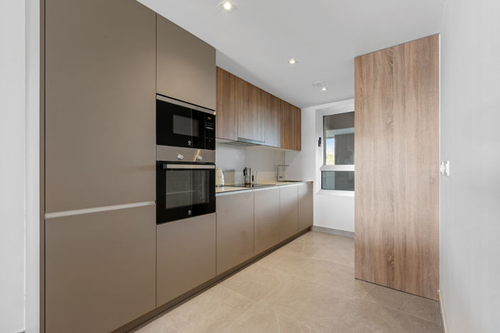 Image No.12-2 Bed Apartment for sale