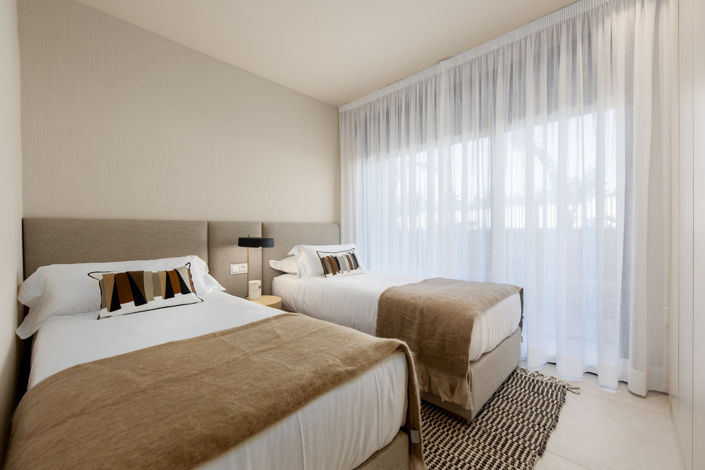 Image No.10-3 Bed Apartment for sale