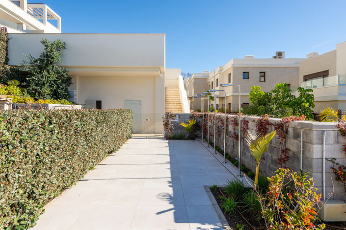 Image No.24-3 Bed Apartment for sale