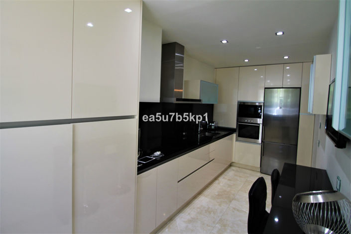 Image No.21-3 Bed Apartment for sale