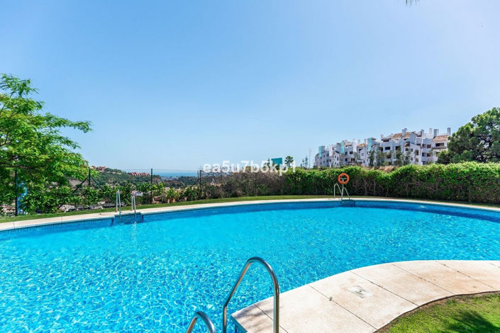 Image No.27-3 Bed Apartment for sale