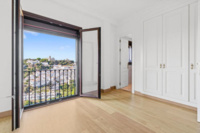 12-53013098fcab6c38b1379cd33298e050