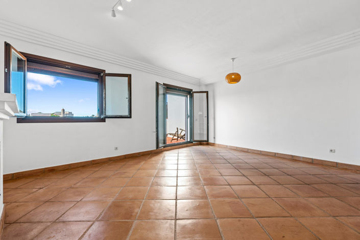 Image No.17-3 Bed Townhouse for sale