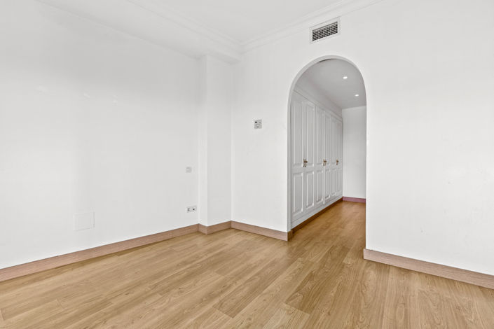 Image No.25-3 Bed Townhouse for sale