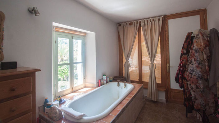 Image No.17-6 Bed Finca for sale